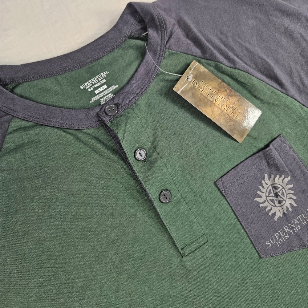 Supernatural Join The Hunt Henley Shirt Mens Medium Green Raglan Anti Possession